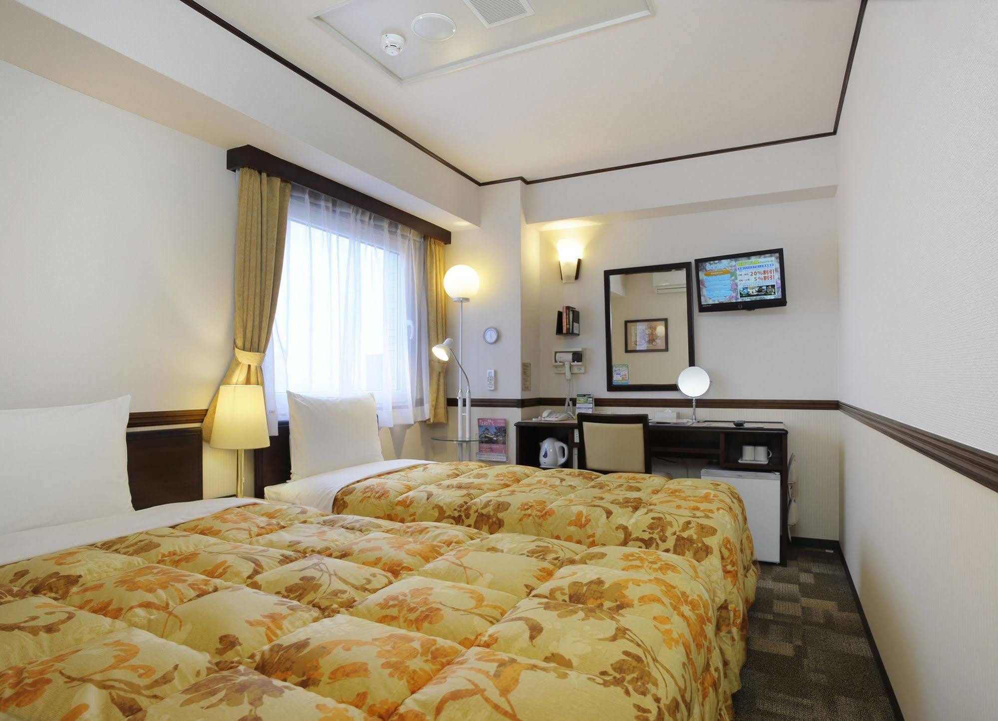 Toyoko Inn Gifu-Hashima-Eki Shinkansen Minami-Guchi Hashima (Gifu) Exterior foto